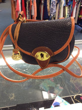Load image into Gallery viewer, Dooney &amp; Bourke crossbody