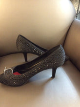 Load image into Gallery viewer, Kelly &amp; Katie 10 Pumps