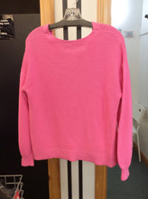 Load image into Gallery viewer, Size S loft Sweater