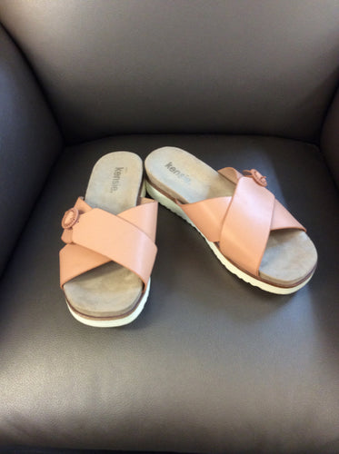 6.5 Kensie Sandals