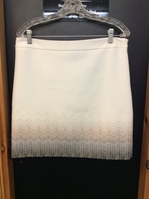 Size 10 White House/Black Market Skirt