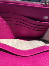 Load image into Gallery viewer, Michael Kors crossbody