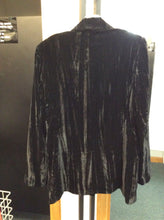 Load image into Gallery viewer, Steve Madden Size S Blazer