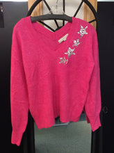 Load image into Gallery viewer, Size S loft Sweater