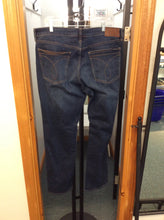 Load image into Gallery viewer, calvin klein Size 38/32 denim mens jeans