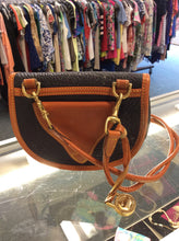Load image into Gallery viewer, Dooney &amp; Bourke crossbody