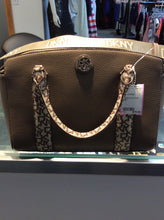 Load image into Gallery viewer, DKNY handbag