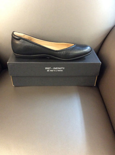 9 naturalizer Loafers