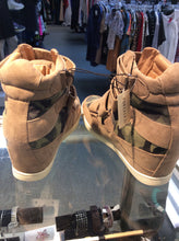 Load image into Gallery viewer, forever 21 9 Sneakers
