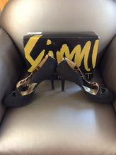 Load image into Gallery viewer, 9 fioni heels