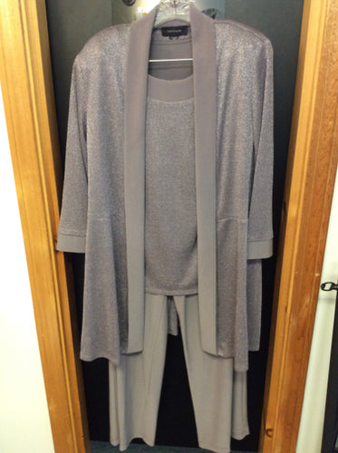 Size 16 R&M Richards 3PC Ensemble