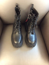 Load image into Gallery viewer, Madden Girl 8.5 Boots