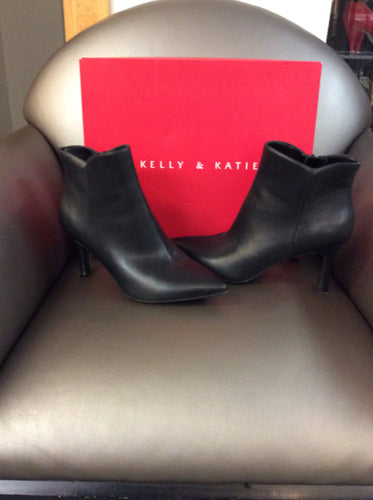 7 Kelly & Katie Ankle Boots