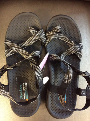 7 skechers Sandals