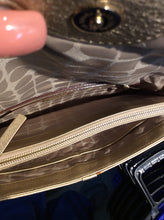 Load image into Gallery viewer, Kate Spade handbag