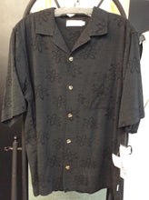 Load image into Gallery viewer, Size L Black Men's button up shirt