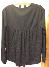 Load image into Gallery viewer, Lilly Pulitzer Size XS Black Blouse