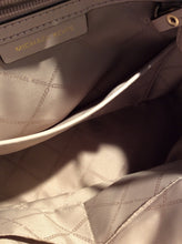 Load image into Gallery viewer, Michael Kors handbag