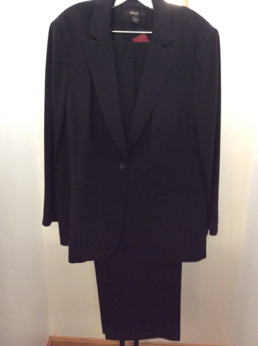 Size 20W STYLE & CO Pants Suit