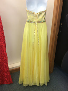 Size 4 Studio 1 Prom