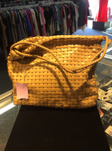 Load image into Gallery viewer, 9 west handbag