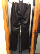 Load image into Gallery viewer, wilsons leather Size 4 Pants