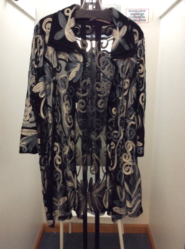 Parsley + Sage Size 1x black and white Jacket