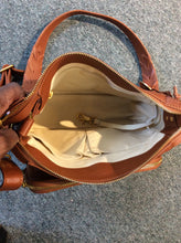 Load image into Gallery viewer, Minooy handbag