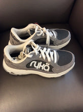 Load image into Gallery viewer, ryka 7.5 Sneakers