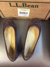Load image into Gallery viewer, LL Bean Size 7 brown Shoes