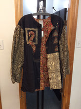 Load image into Gallery viewer, Size m Black/Beige Jacket