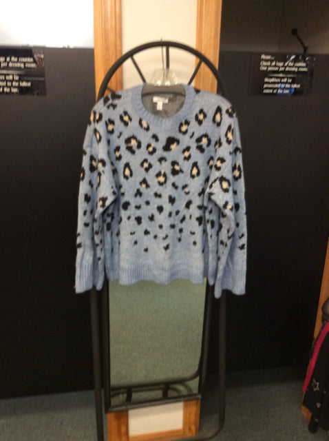 Size L nine west Sweater
