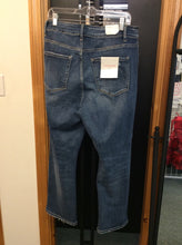 Load image into Gallery viewer, Size 16 Jeans