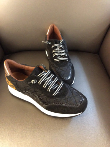 5 Cordani Sneakers