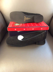 81/2 Nina heels