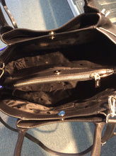 Load image into Gallery viewer, Kate Spade handbag