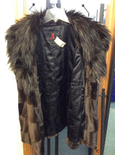 Load image into Gallery viewer, Adrienne Landau Size L vest