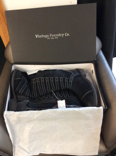 8.5 Vintage Foundry Co. Boots