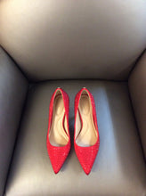 Load image into Gallery viewer, Kelly &amp; Katie 6.5 Pumps
