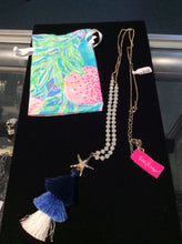Load image into Gallery viewer, Necklace Lily Pulitzer