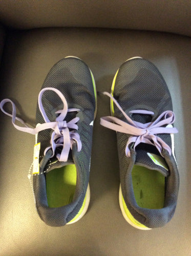 7 Nike Sneakers