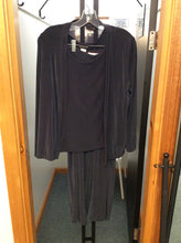 Load image into Gallery viewer, Citiknits Size XS 3PC Ensemble