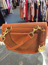 Load image into Gallery viewer, Dooney &amp; Bourke crossbody