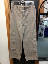 Load image into Gallery viewer, Size M happily grey Pants