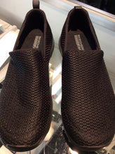 Load image into Gallery viewer, 7 skechers Sneakers