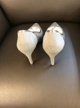 Load image into Gallery viewer, C Size 8.5 Silver Shoes