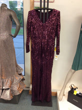 Load image into Gallery viewer, Size 16 xscape Gown/Evening Wear