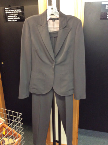Size 2 Anne Klein Pants Suit