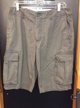 Load image into Gallery viewer, gap Size 34 taupe Men&#39;s - shorts