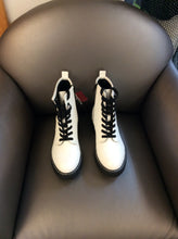 Load image into Gallery viewer, Madden Girl 8.5 Boots
